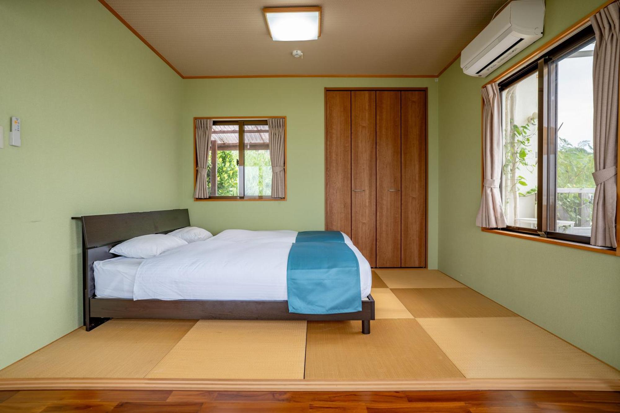ペンションパシフィカ古宇利 Villa Kouri Exterior photo