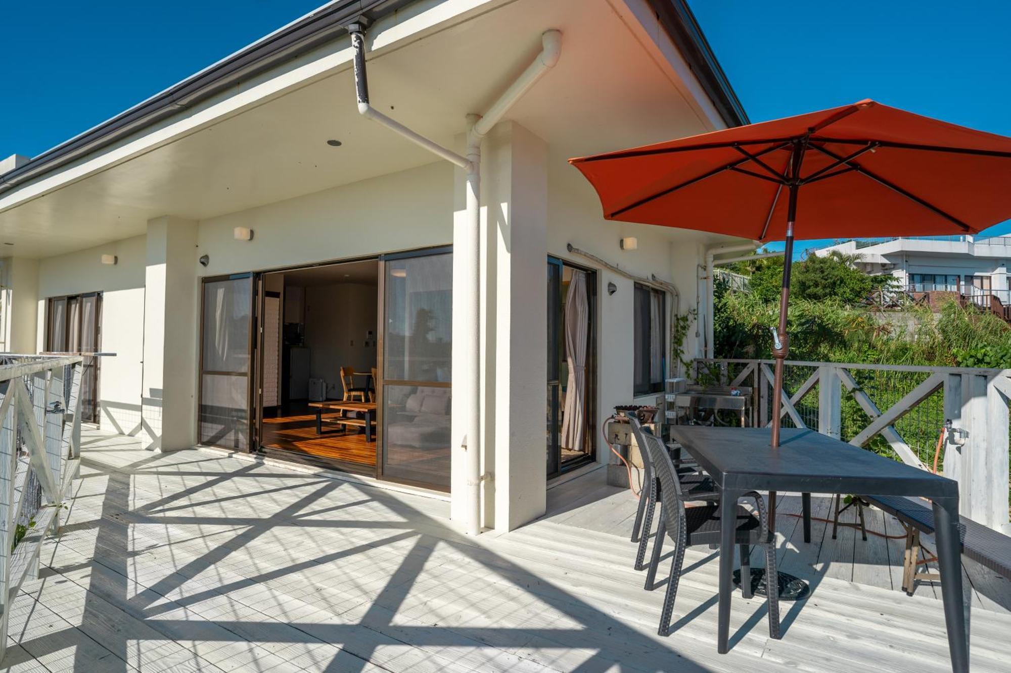 ペンションパシフィカ古宇利 Villa Kouri Exterior photo