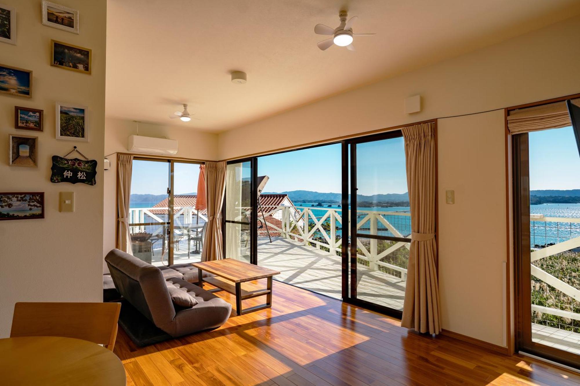 ペンションパシフィカ古宇利 Villa Kouri Exterior photo