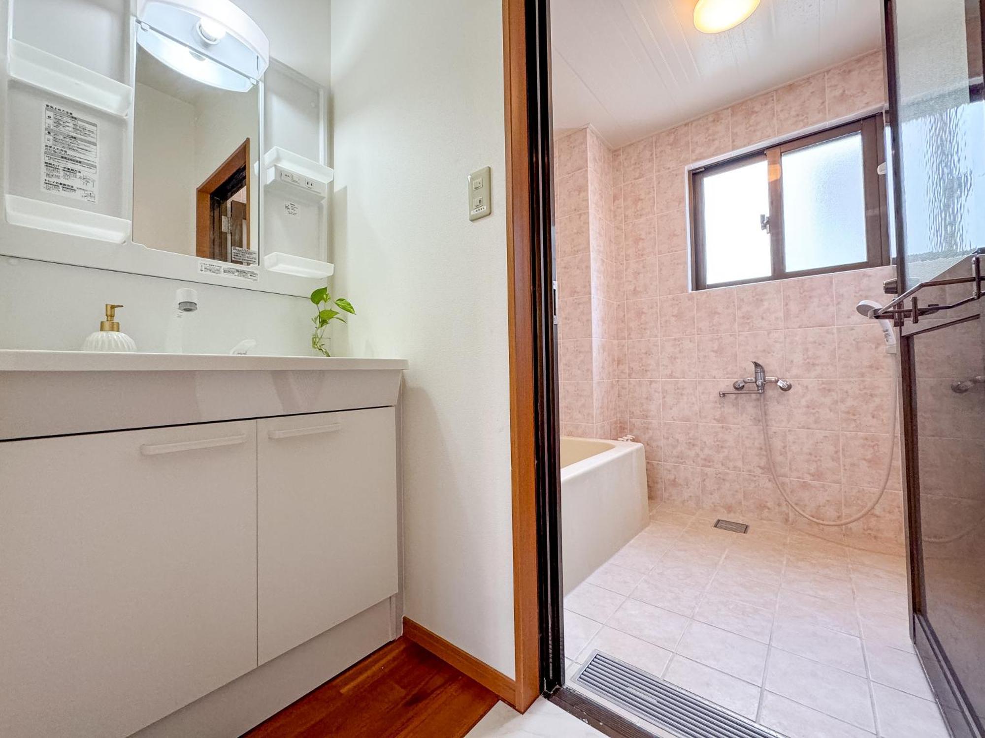 ペンションパシフィカ古宇利 Villa Kouri Exterior photo