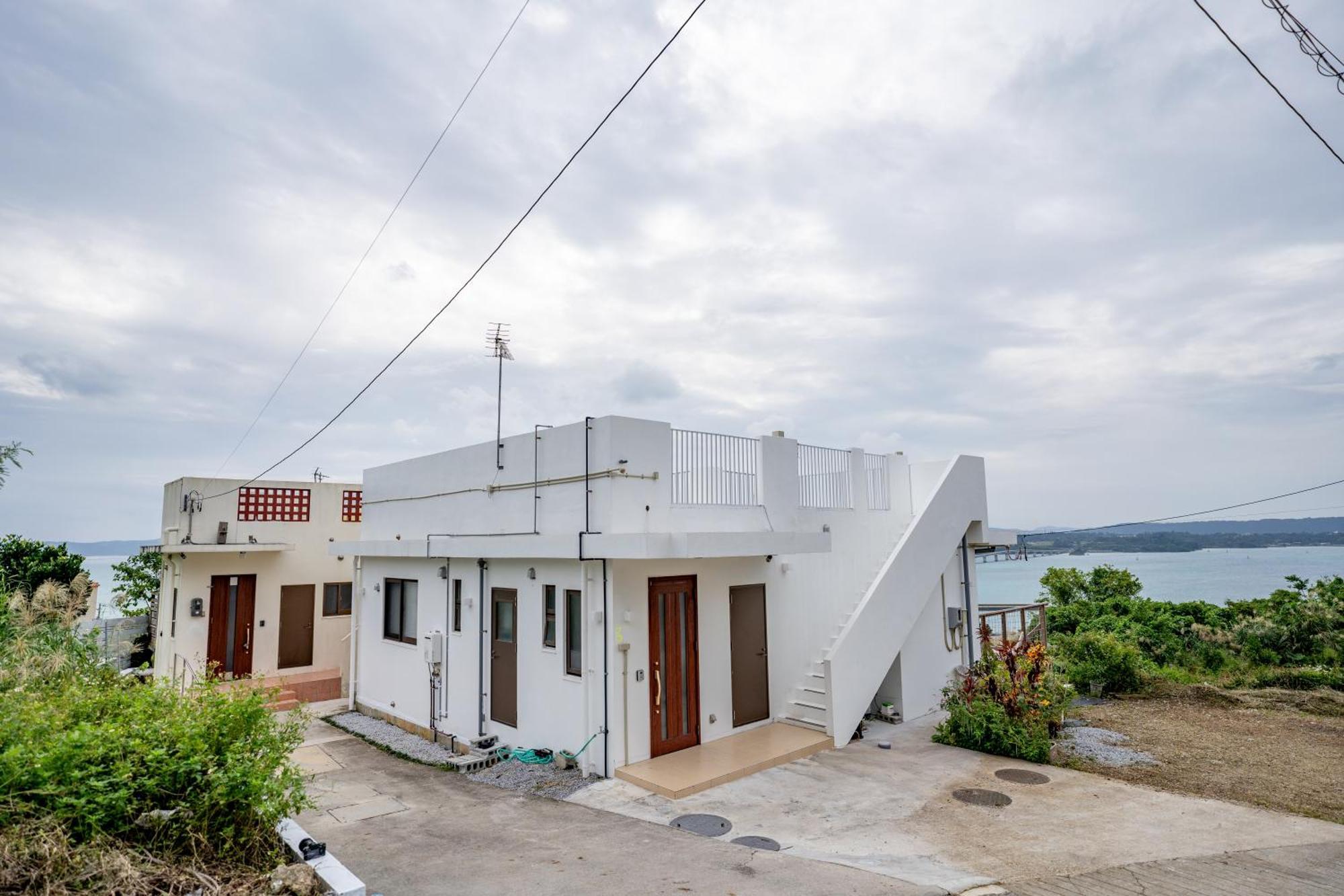 ペンションパシフィカ古宇利 Villa Kouri Exterior photo